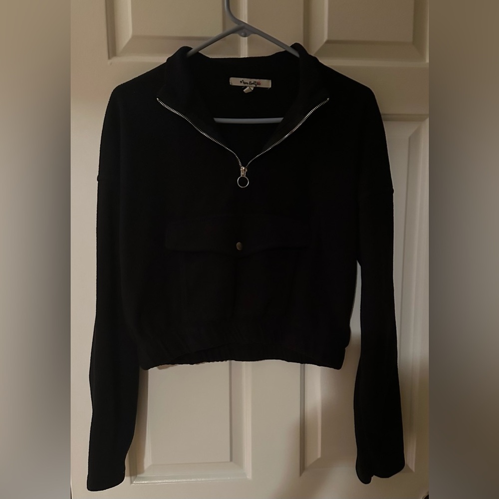 MISS SELFIE BLACK FLEECE QUARTER ZIP LONG SLEEVE SWEATSHIRT (S)